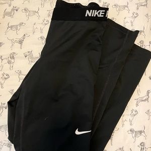 NIKE PRO LEGGINGS